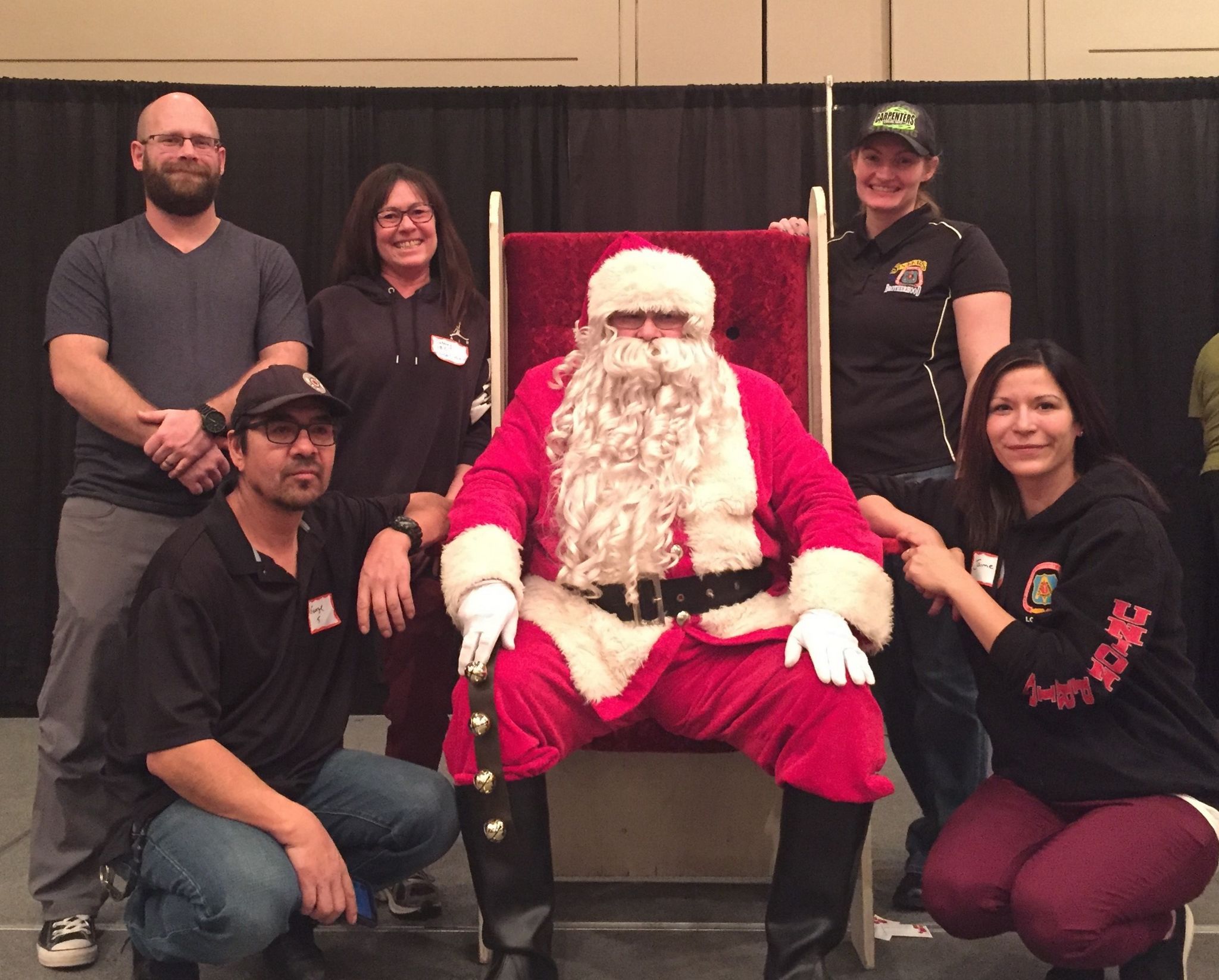 Members volunteered at the 18th Annual Unions of Regina Christmas Dinner
